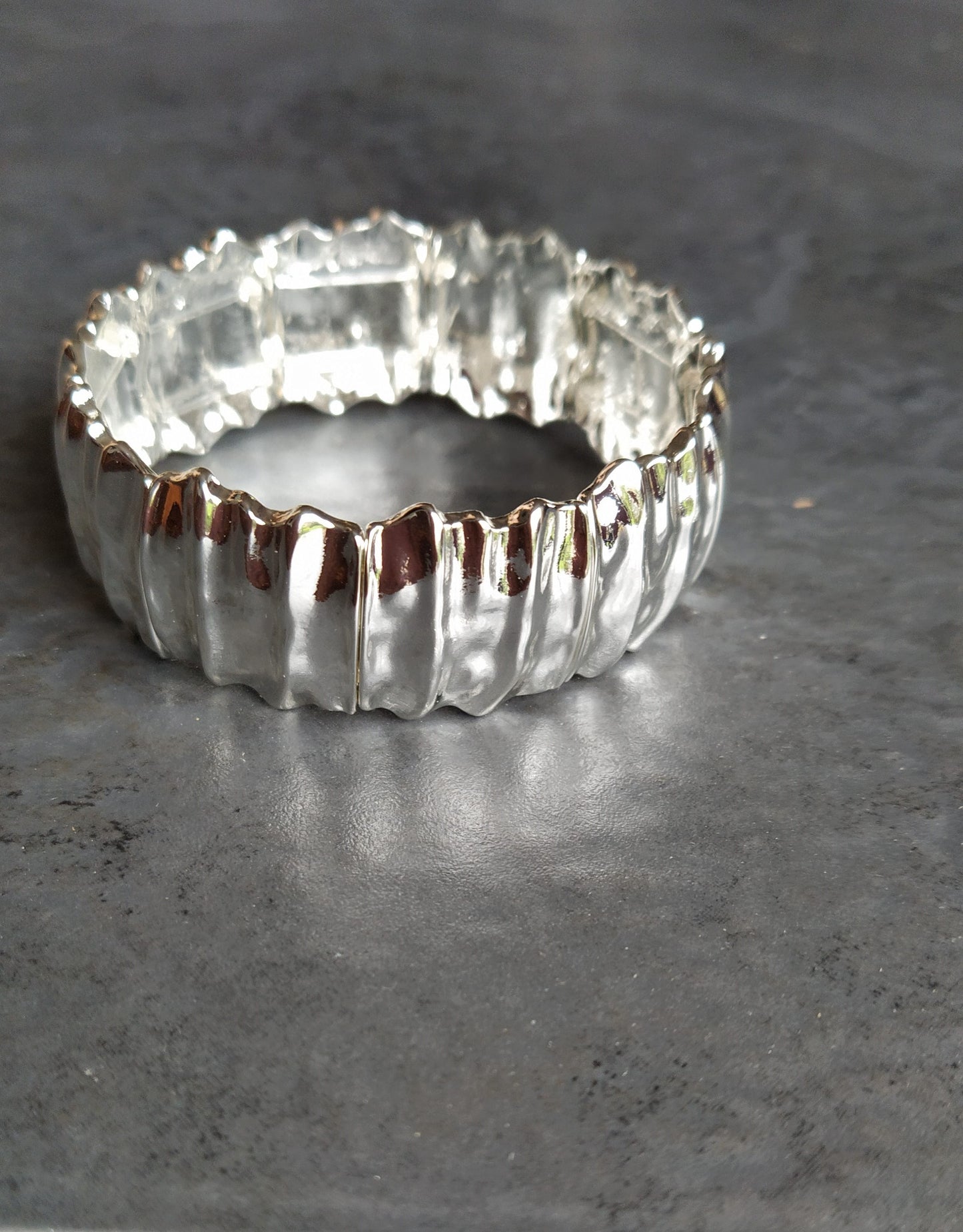 Ridged bracelet (Available silver or gold tone)