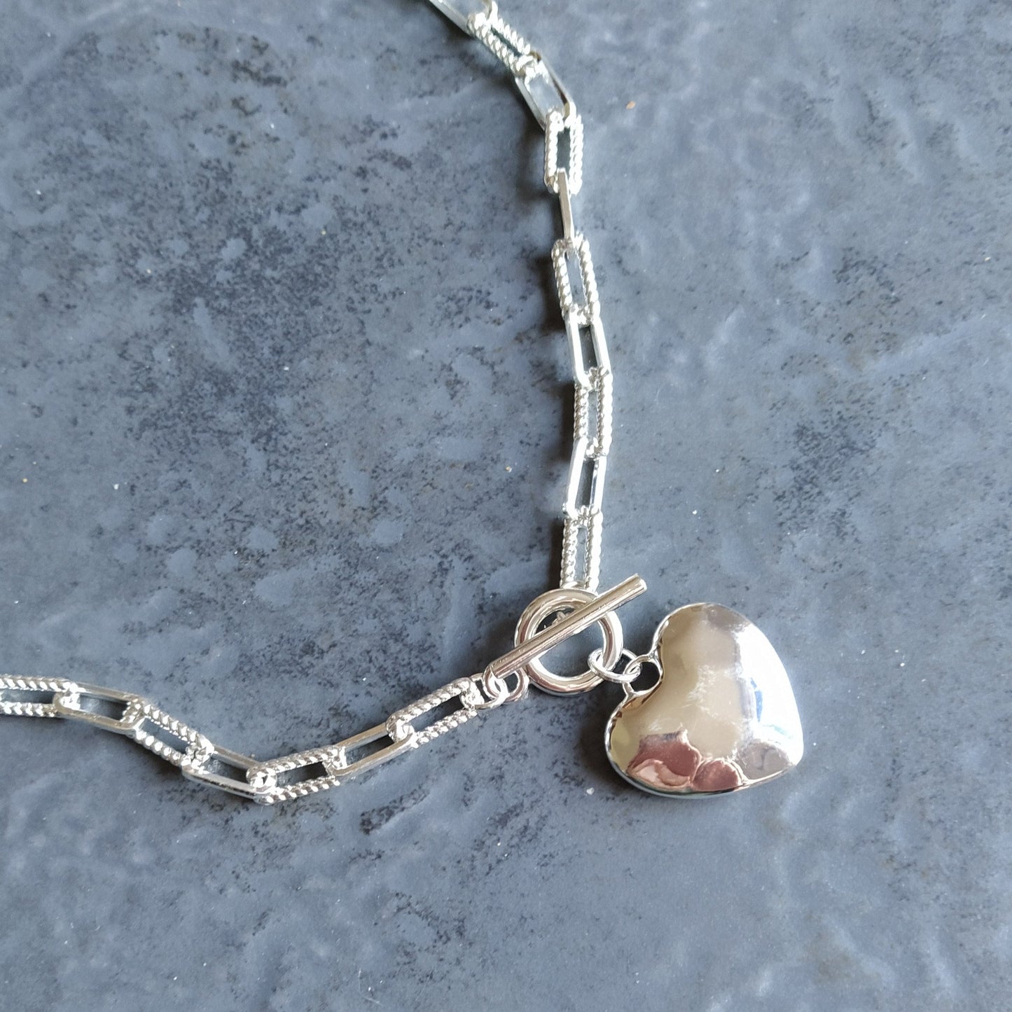 Amelia Necklace (Available gold or silver)