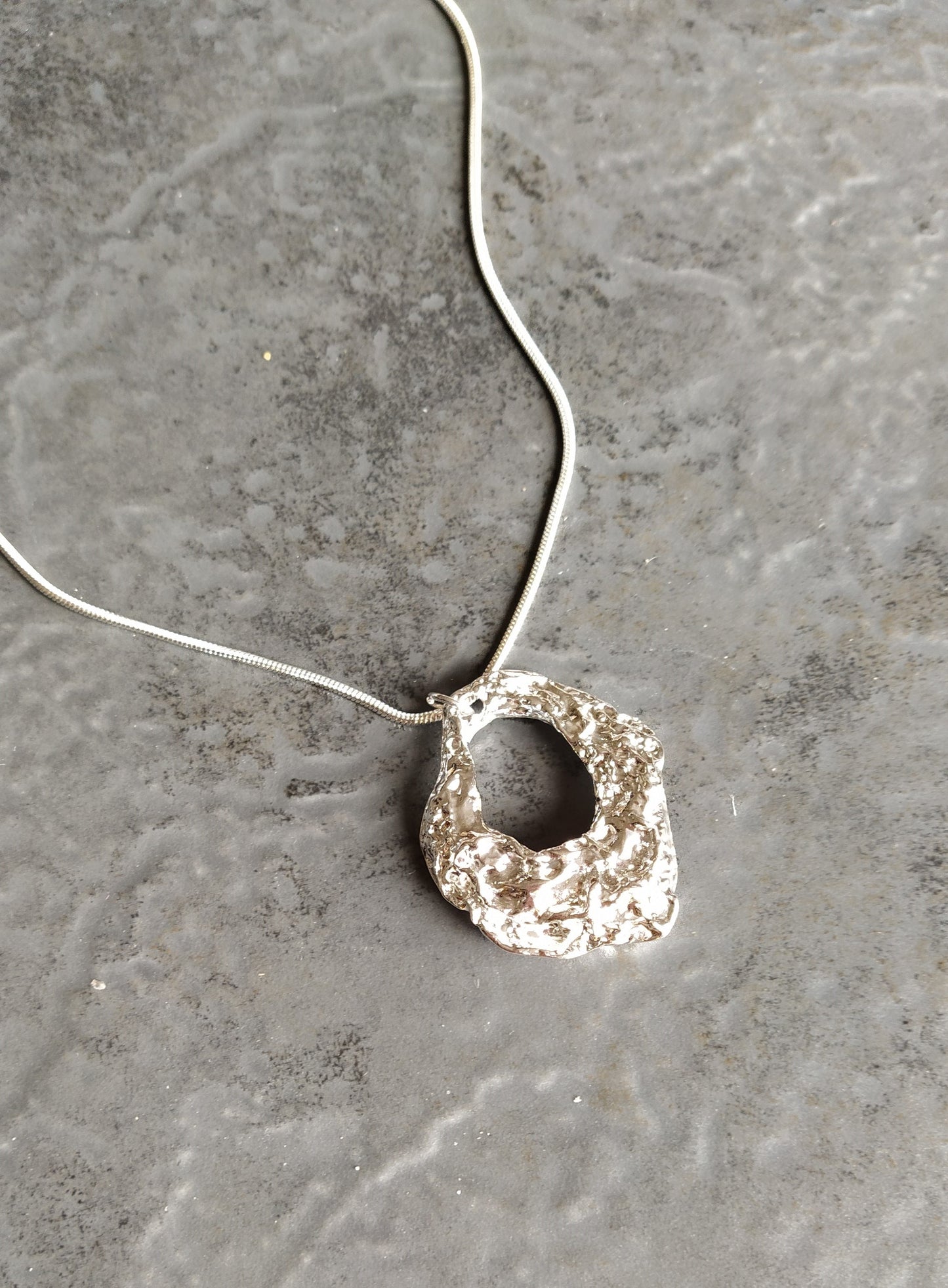 Linda Necklace (Available in gold or silver tone)