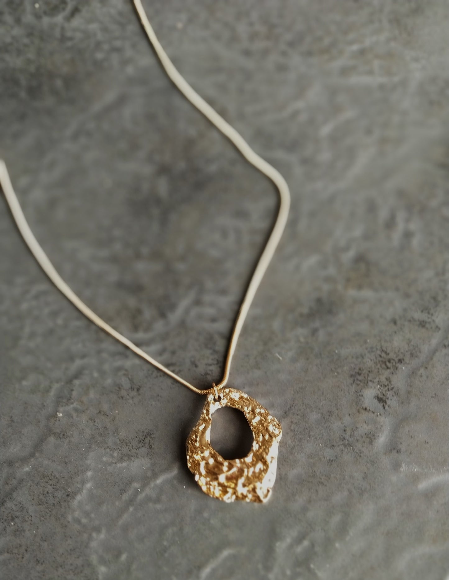 Linda Necklace (Available in gold or silver tone)