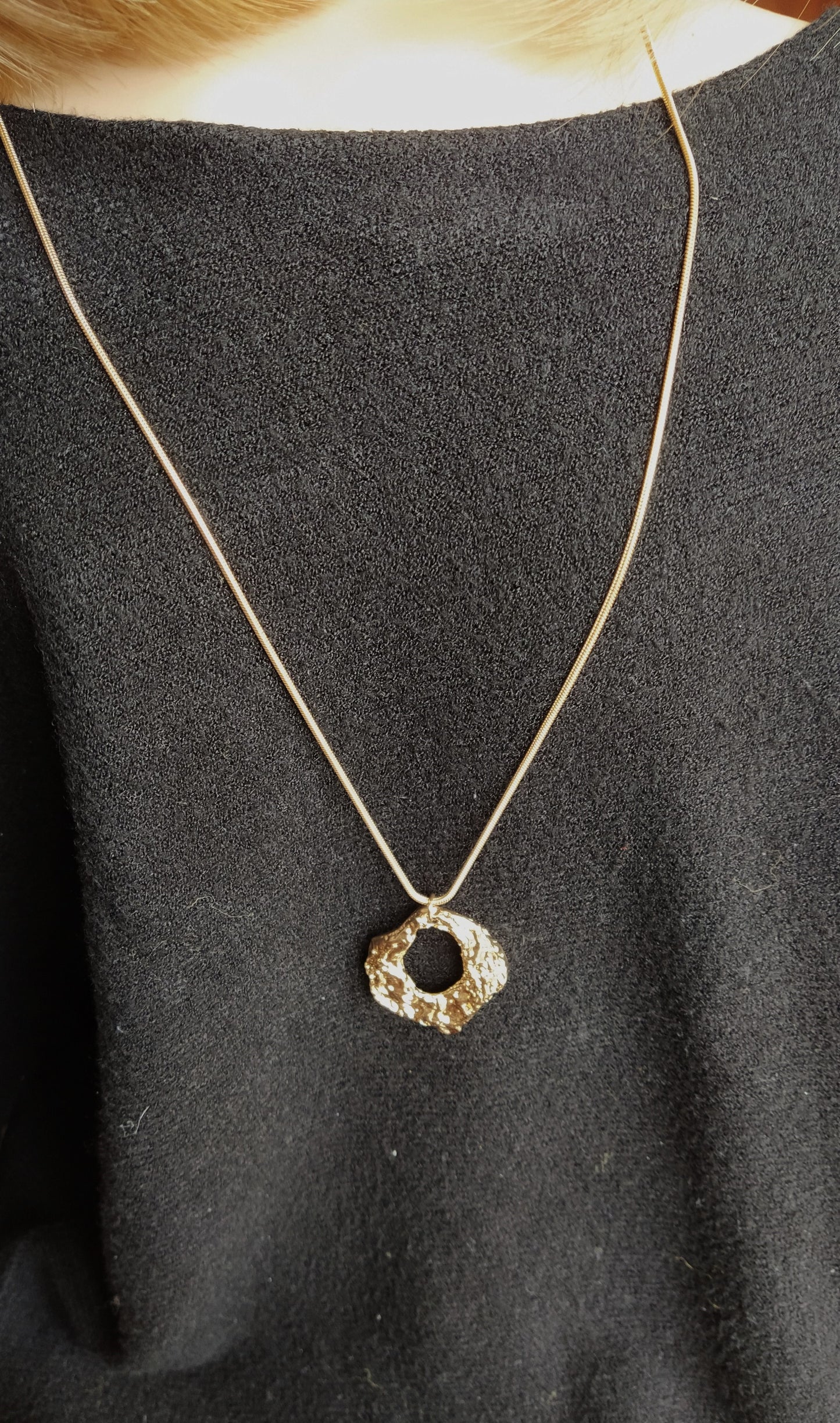 Linda Necklace (Available in gold or silver tone)