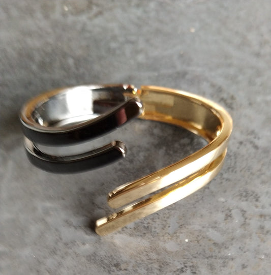 Two tone cuff